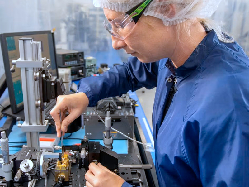 光纖耦合聲光調(diào)制器：精妙小巧封裝，持續(xù)塑造未來